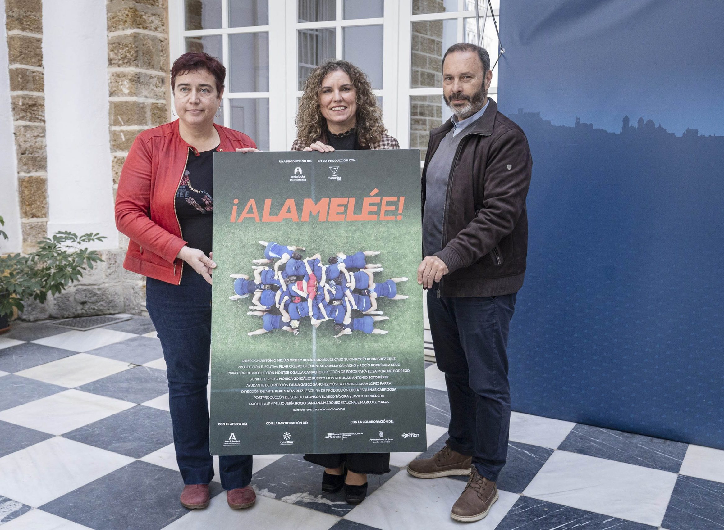 La Diputada Provincial de Igualdad de Cádiz y los directores presentan el cartel y el tráiler del documental sobre rugby femenino A la melée